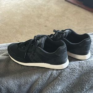 Practically new! New balance 515